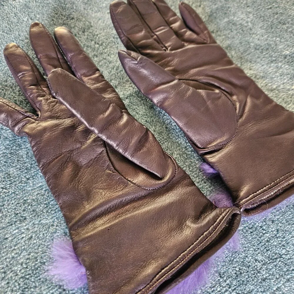 Cashmere by Bloomingdale's Purple Leather Gloves w/fur trim - Picture 7 of 9